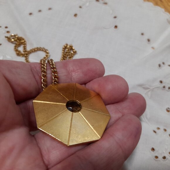 Vintage Avon Art Deco Necklace Pendant Brooch Gold Tone Octagonal Retro Jewelry - Picture 13 of 16